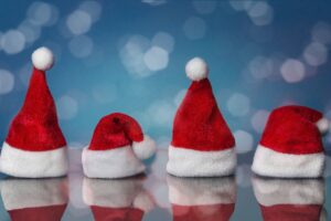 Senior Mons needs Santas